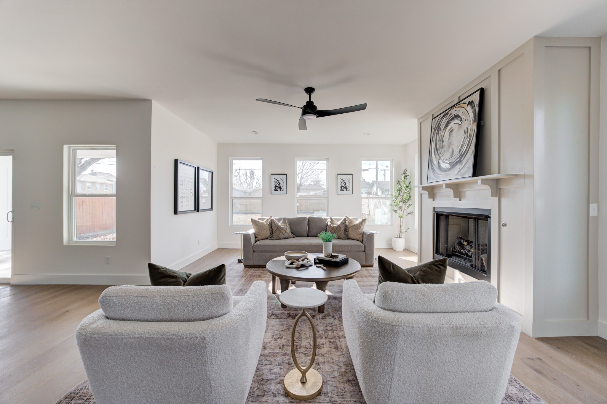 1840 NW 14th St — foyer with two-story ceilings and front door